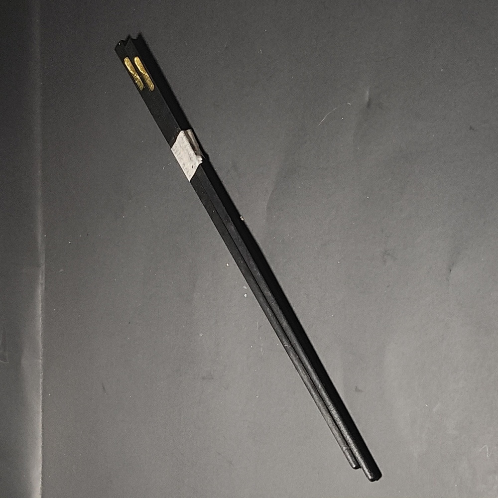 Chop sticks